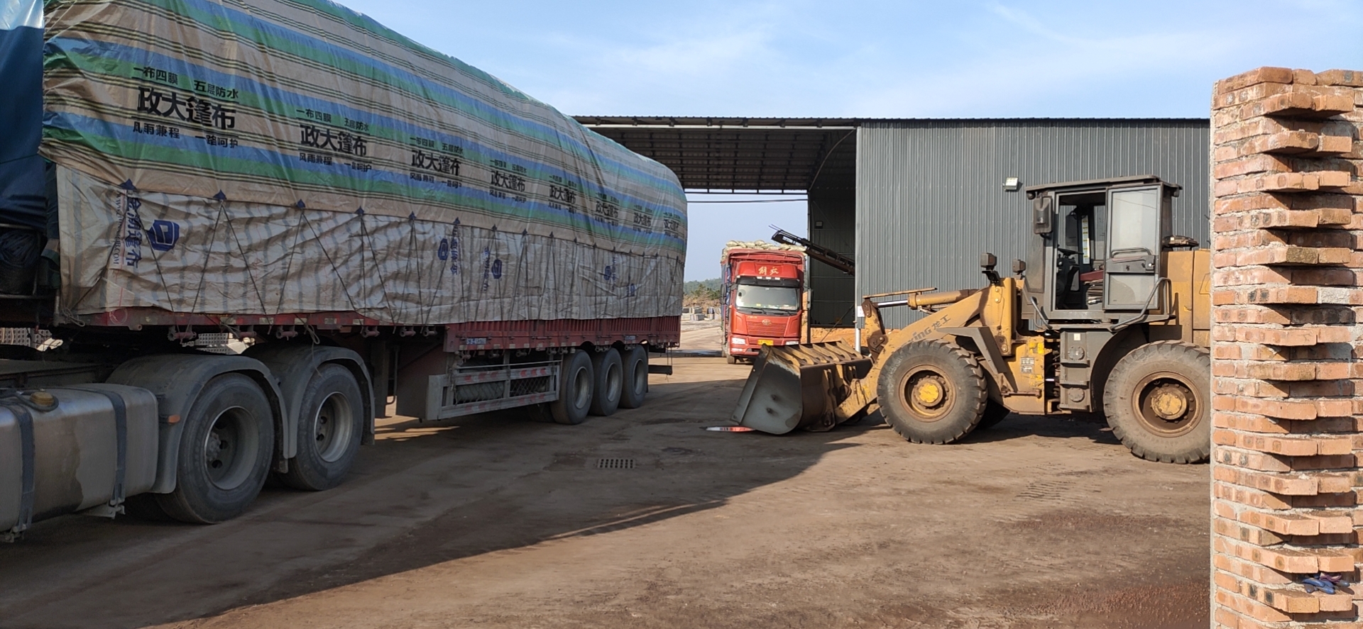 江西達人建材有限公司陶粒發貨現場圖片 江西達人建材有限公司陶粒發貨現場圖片